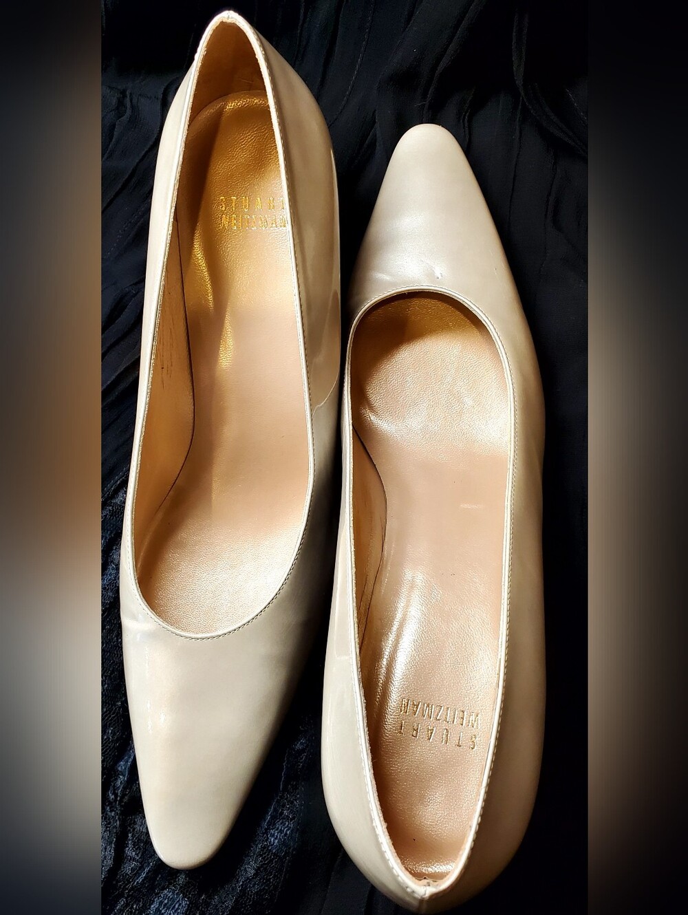 Stuart Weitzman Nude (Champahne Gold) Leather Pointed-Toe Pumps - Picture 8 of 13